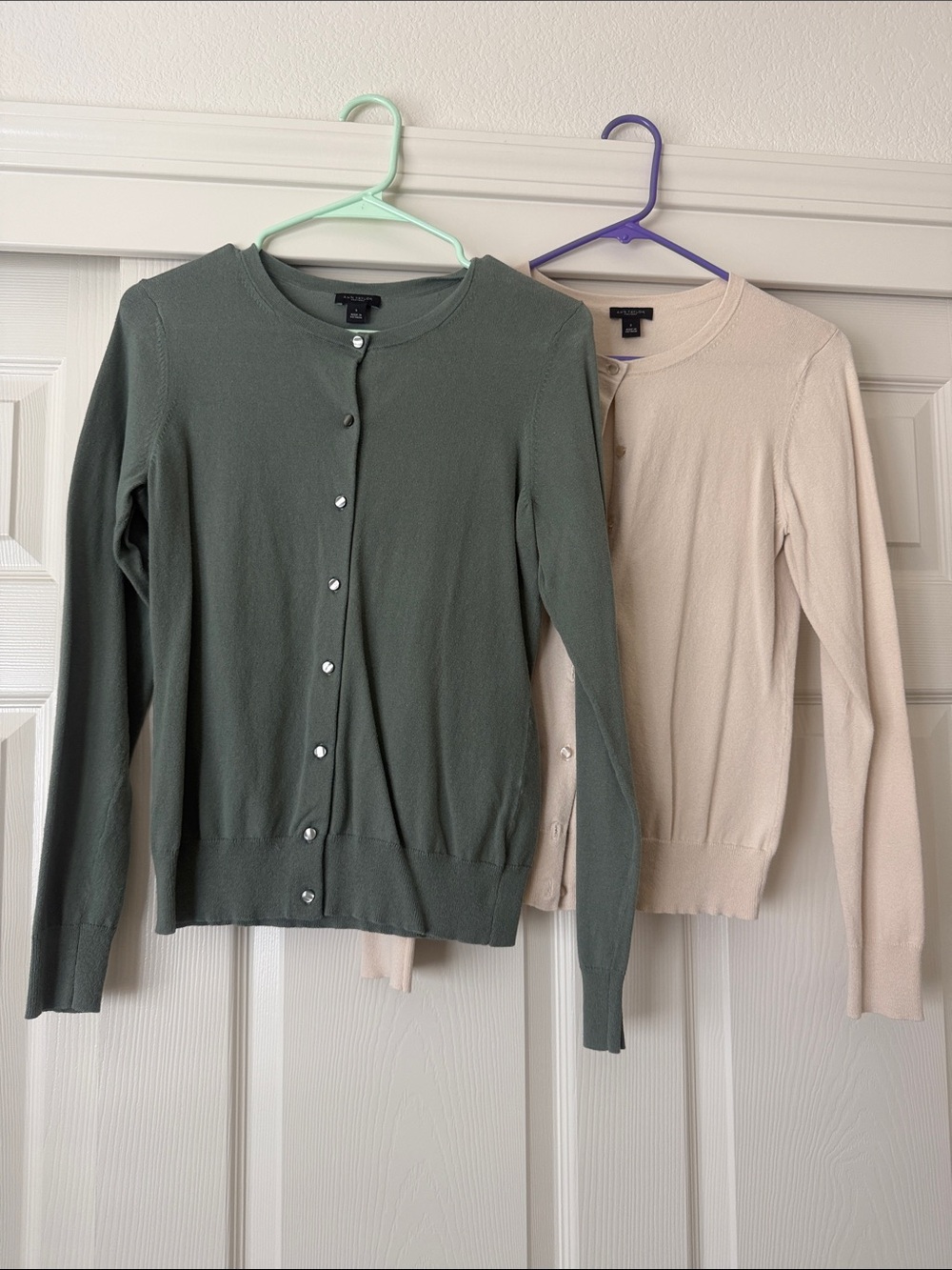 Ann Taylor Factory Women’s Cardigan Set in Olive Green and Cream